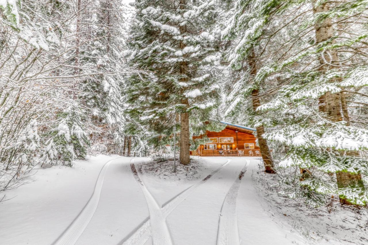 Elk Tracks Lodge Pine Glen Exterior photo